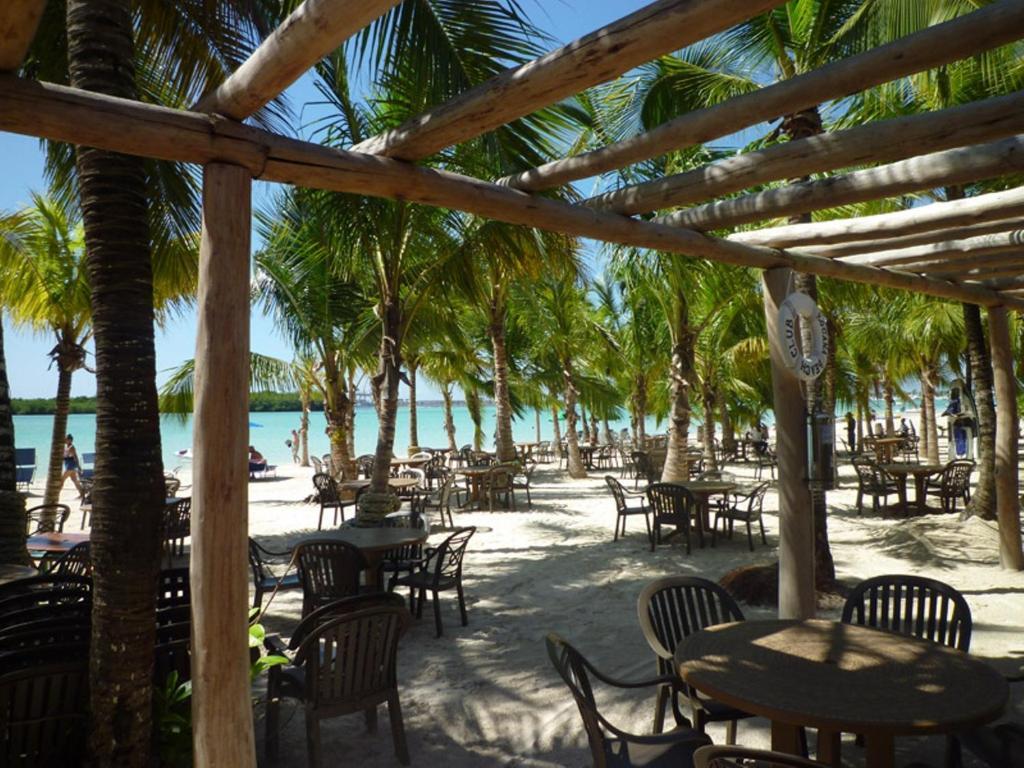 ボカ・チカParco Del Caribeアパートメント エクステリア 写真