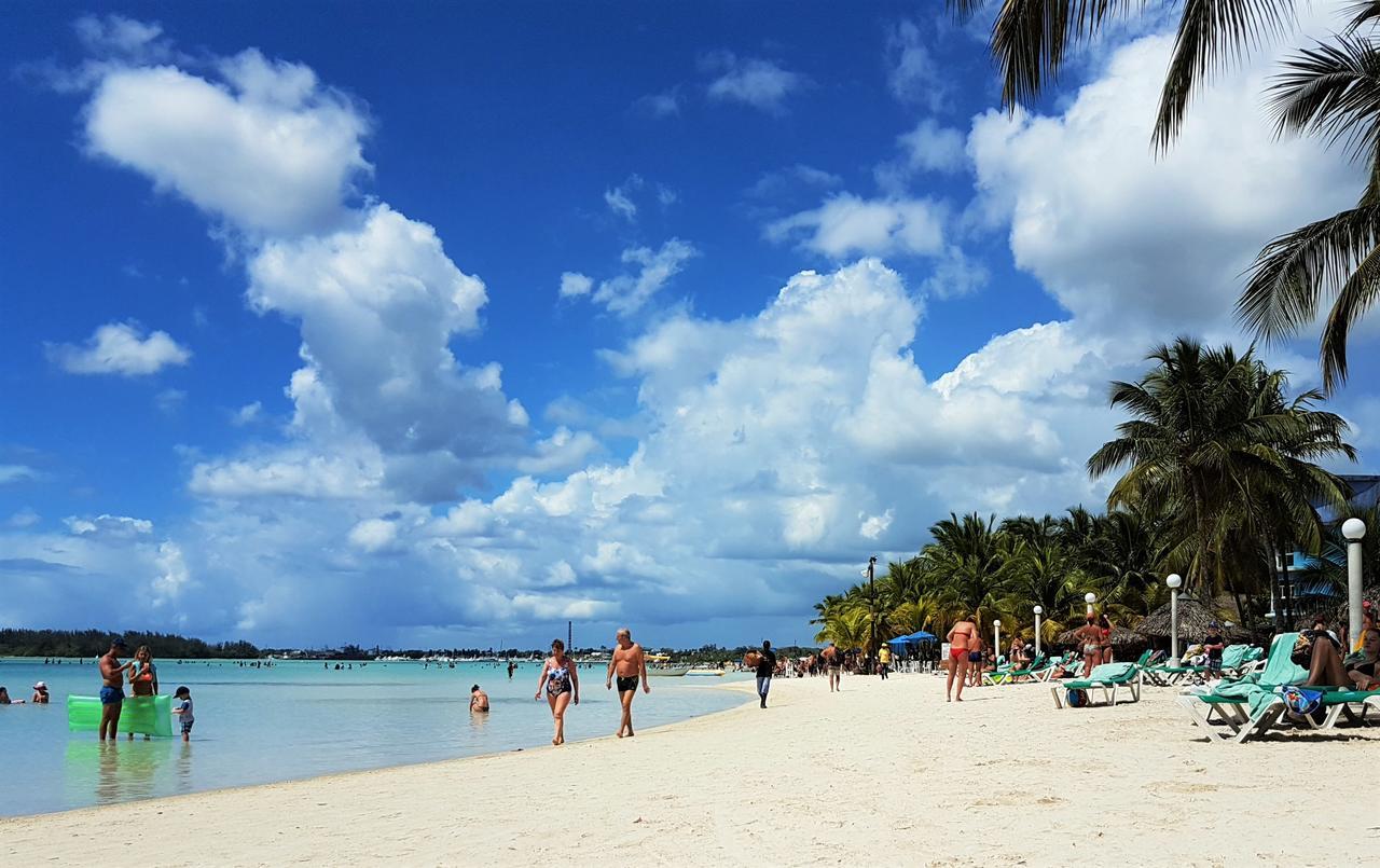 ボカ・チカParco Del Caribeアパートメント エクステリア 写真